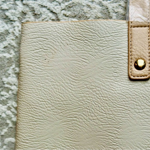 Ulta Beauty Cream and Beige Two-Tone Tote - Picture 6 of 6